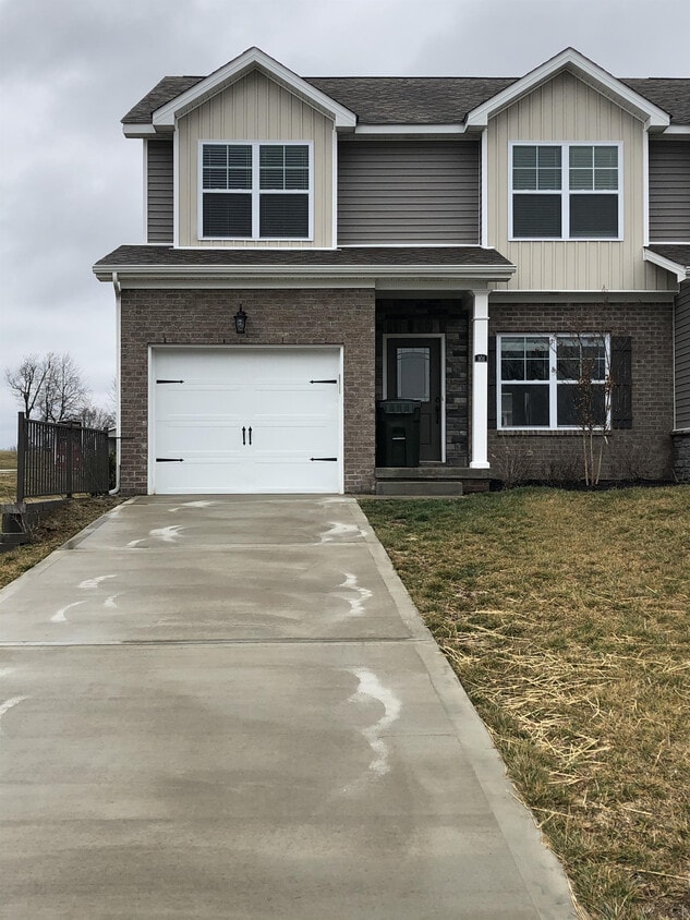 101 Mission Path Unit 101, KY 40324 Room for Rent in