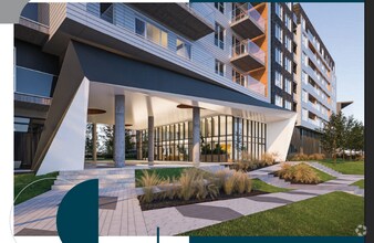 Building Photo - 719-8205 Av Du Cirque