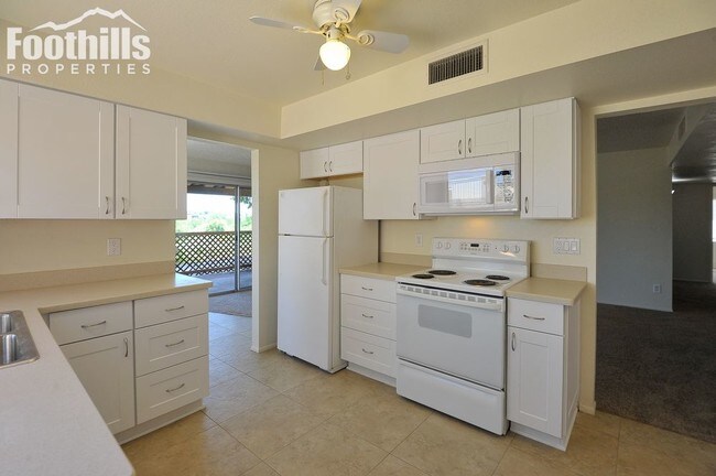 Foto del edificio - 7328 N Meredith Blvd