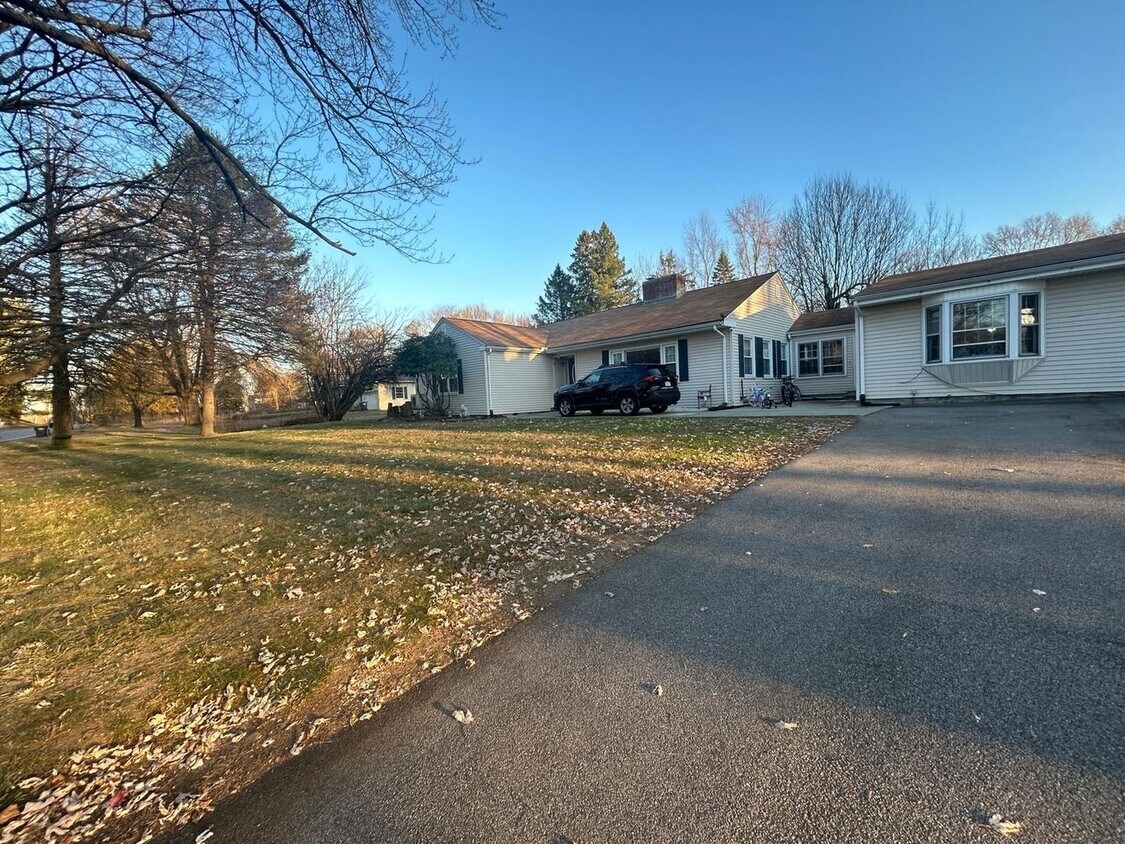 Primary Photo - Charming 3BR House in Westborough