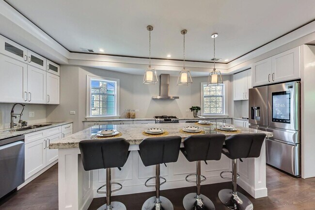 Foto del edificio - 5050 N Ridgeway Ave
