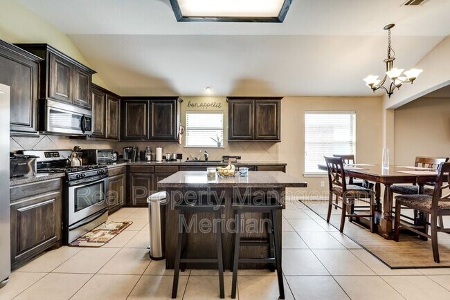 Building Photo - 6936 Canyon Rim Dr