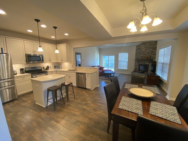Foto del edificio - 4043 Woodsmill Rd