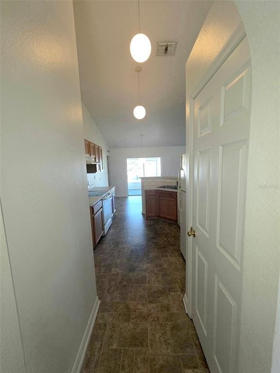 Building Photo - 513 Marion Oaks Manor