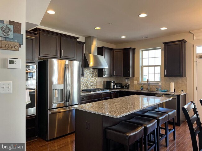 Foto del edificio - 11888 Snowden Farm Pkwy