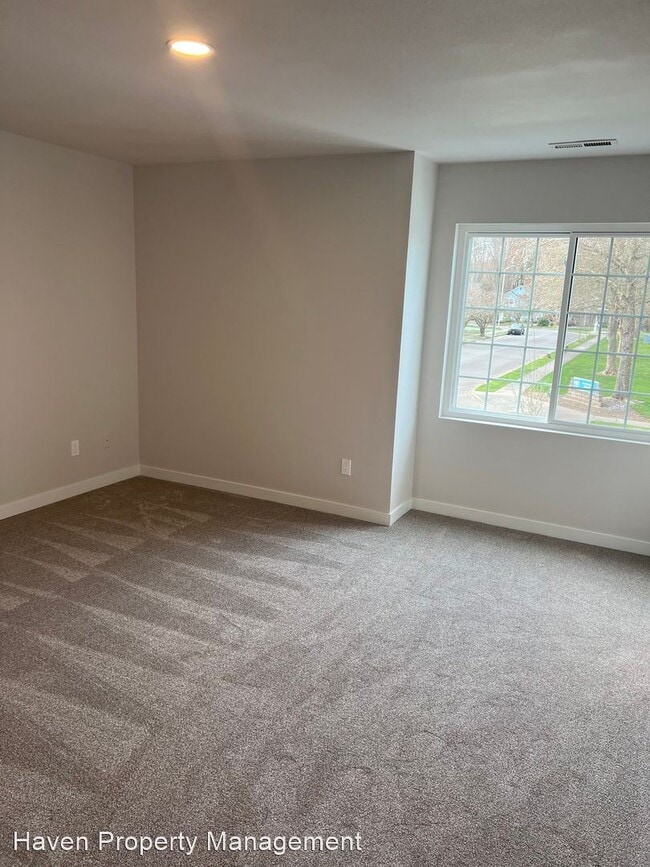 Building Photo - 3 br, 2.5 bath House - 4200 Ingleside Dr SE