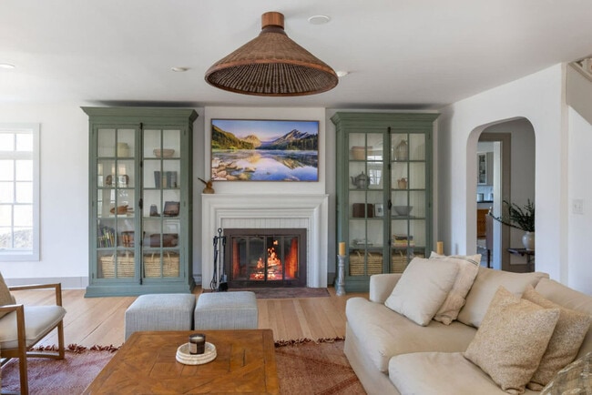 Building Photo - 21 Abbey Rd