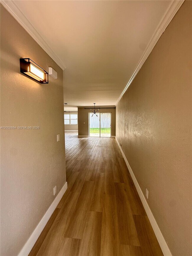 Building Photo - 9411 NW 55th St