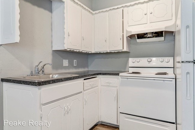 Building Photo - 508 SW 59th St