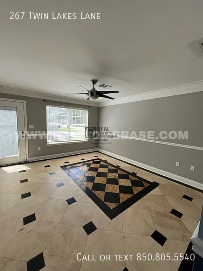 Foto del edificio - 267 Twin Lakes Ln