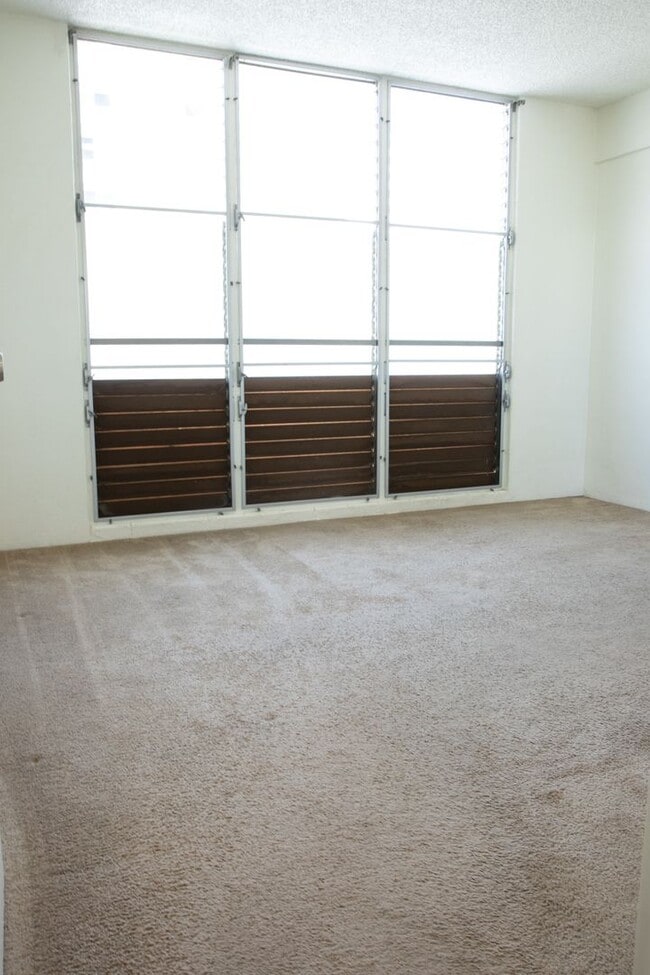 Building Photo - 936 Lehua Ave