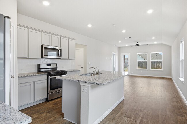 Foto del edificio - 103 Hamilton Pool Ln