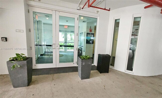 Foto del edificio - 2020 Prairie Ave