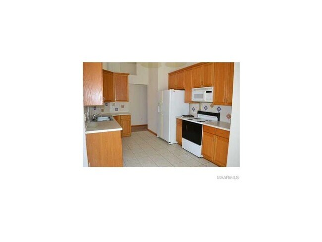 Foto del edificio - 806 Autumn Ridge Rd