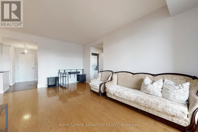 Photo du bâtiment - 1750-1750 Bayview Ave