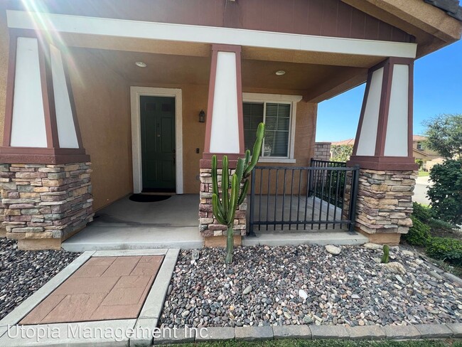 Foto del edificio - 4 br, 3 bath House - 15131 Crane St