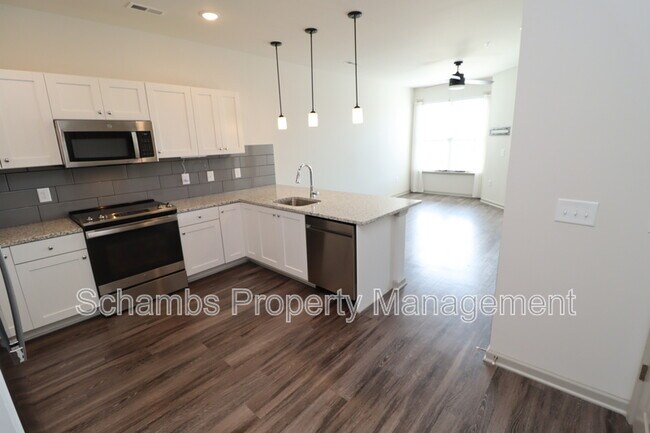 Foto del edificio - 2402 Gathering Sq Ct