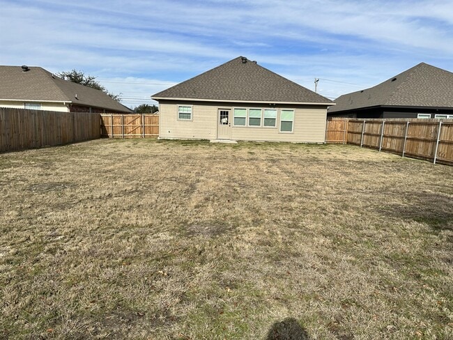 Building Photo - 3413 Shelby Ave