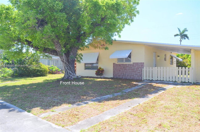 Building Photo - 5700 SW 38th St