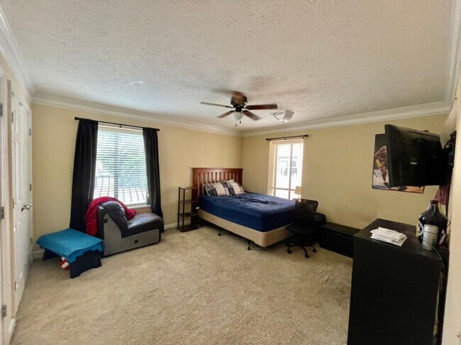 Foto del edificio - Shady Glenn Condominiums-Unit 247-C