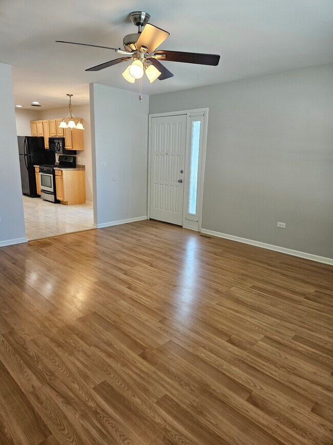 Building Photo - 1054 Hampton Hbr