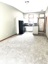 Building Photo - 3800 Provence St
