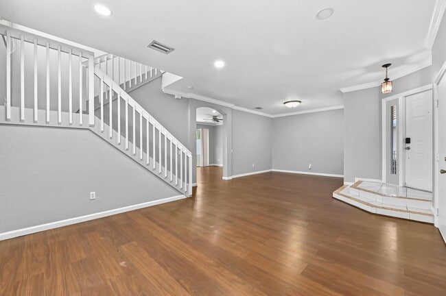 Building Photo - 5049 Starblaze Dr