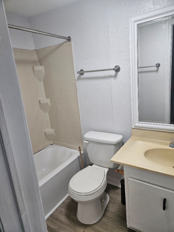 Building Photo - 785 Canaveral Groves Blvd