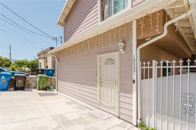 Foto del edificio - 10327 Hillhaven Ave