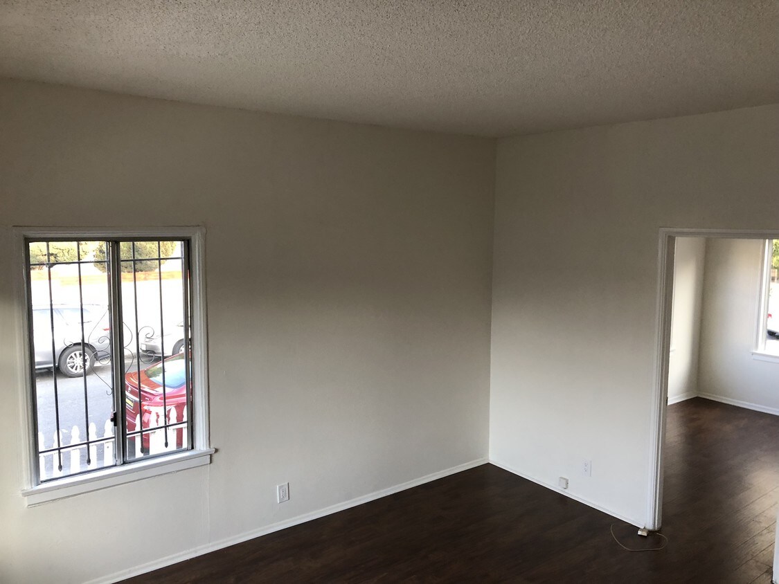 Living Room - 1005 Welton Way
