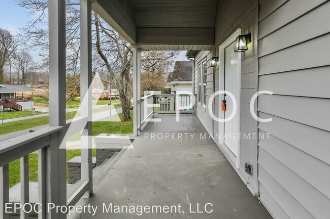 Building Photo - 3 br, 1 bath House - 638 Wesley Dr