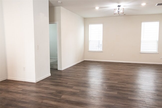 Building Photo - 14511 Sweet Cherry Dr