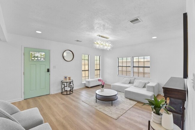 Foto del edificio - 5530 Malmedy Rd