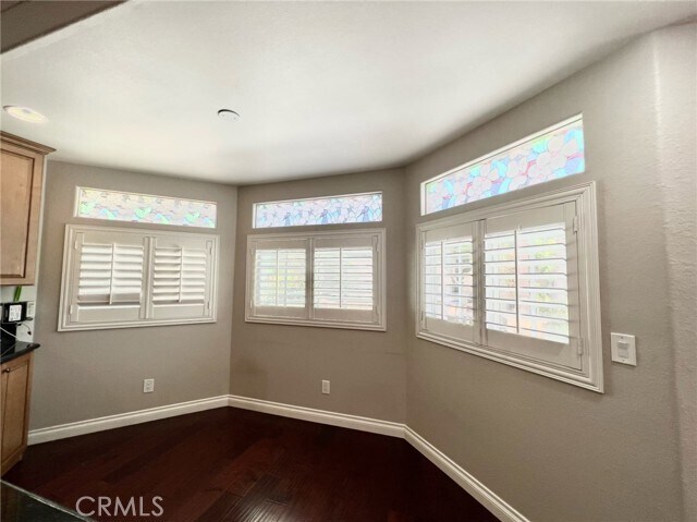 Foto del edificio - 23604 Prospect Valley Dr