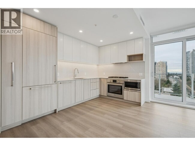 Building Photo - 6087 Wilson Ave