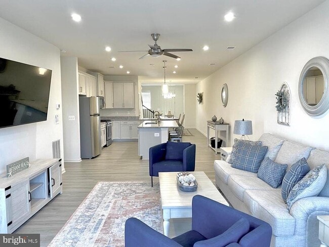 Building Photo - 38035 Cross Gate Rd