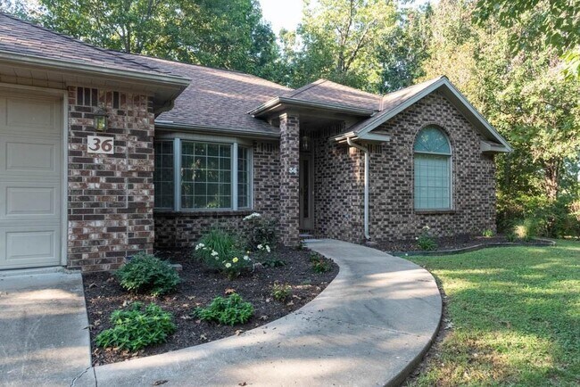 Building Photo - 36 Eaton Cir