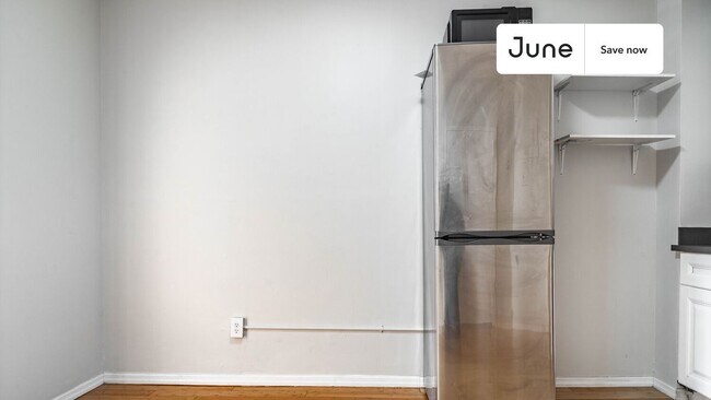 Foto del edificio - 439 W 48th St