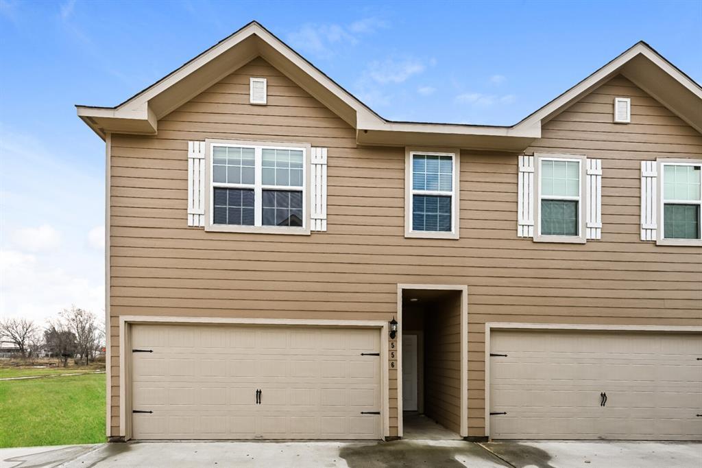 556 Solomon Ln, Brookshire, TX 77423 Condo for Rent in Brookshire, TX