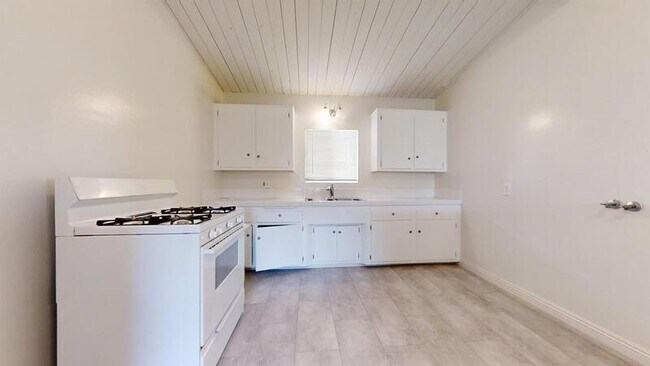 Foto del edificio - 2601 Vanderbilt Ln