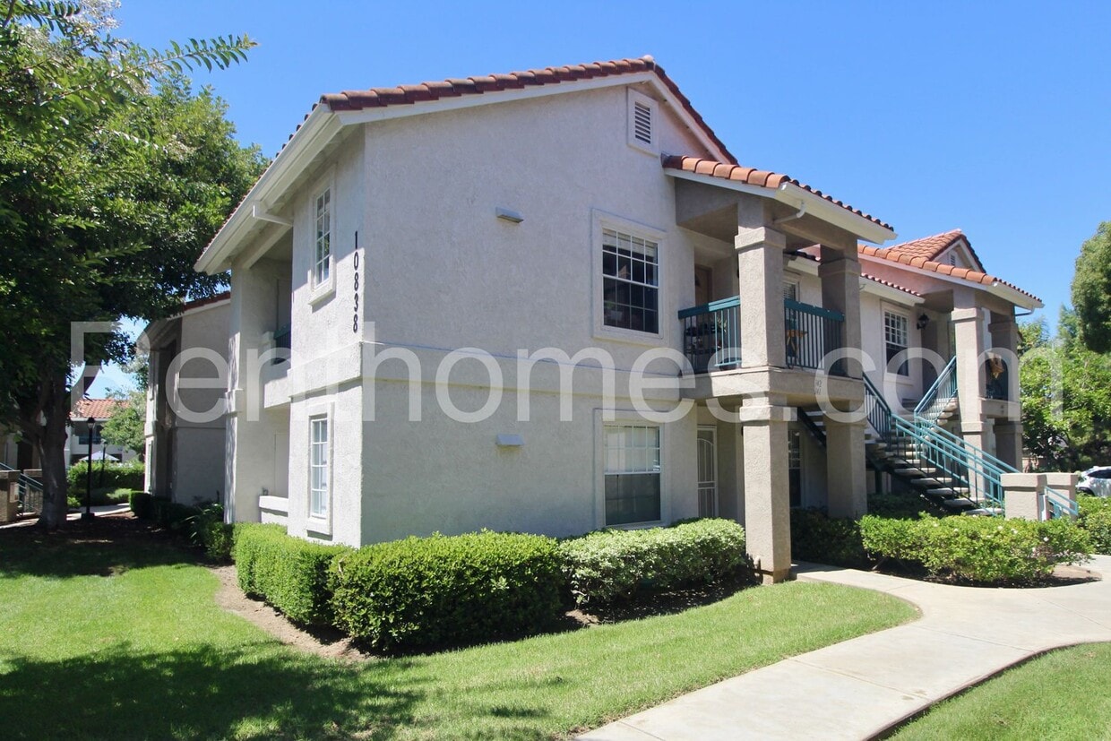 Mira Mesa, 10710 Aderman Ave 47, 2 Master... House Rental in San