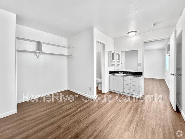 Building Photo - 1620 F St