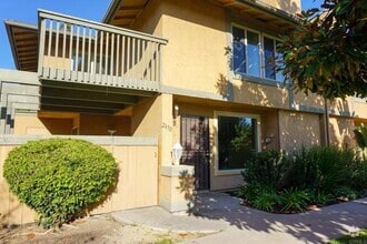 Building Photo - 263 Rancho Dr