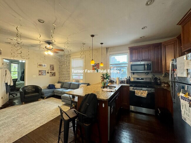 Foto del edificio - 717 Parker St