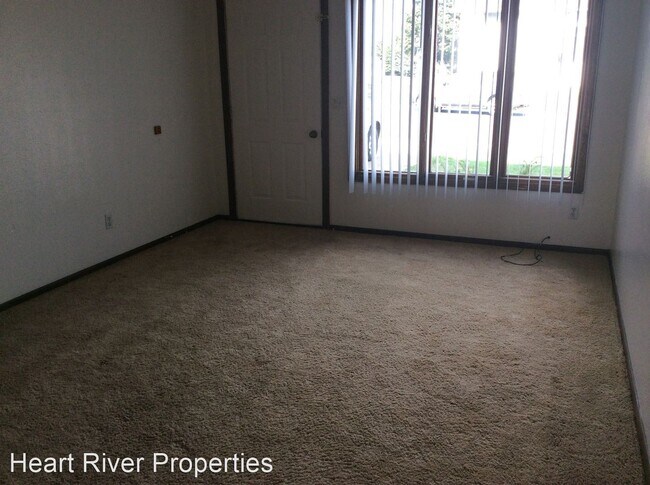 Foto del edificio - 1055-1095 17th Ave W