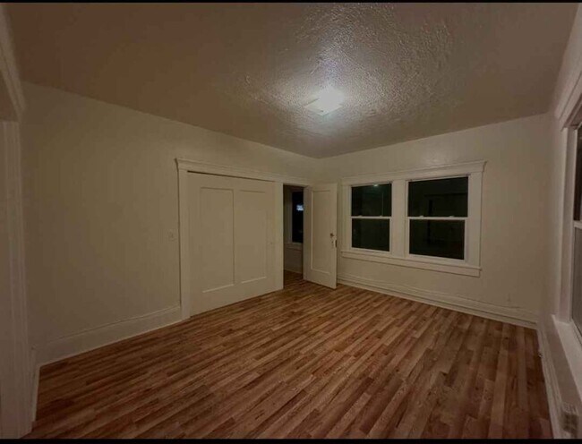 5227 Bedroom - 5223 Bancroft Ave