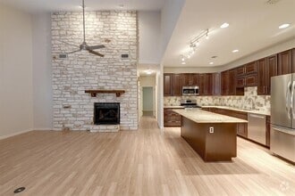 Building Photo - 8518 Fathom Cir
