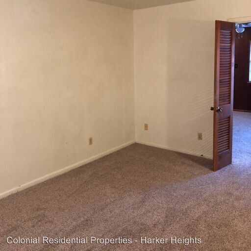 Foto del edificio - 3 br, 1.5 bath House - 1315 Carrollton
