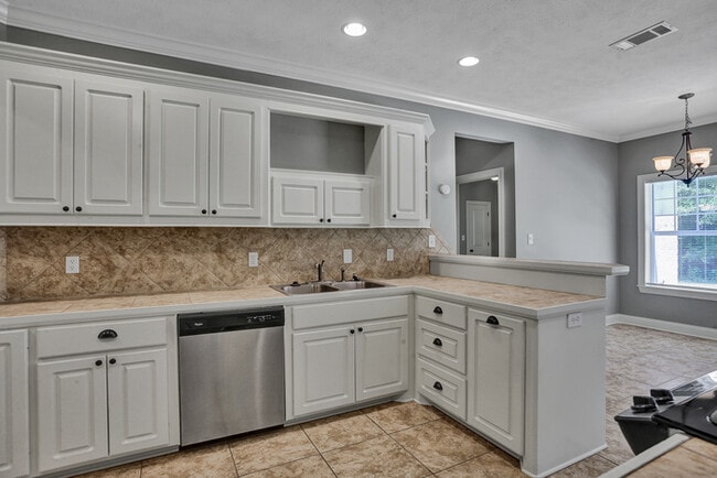 Building Photo - 134 Porter Ridge