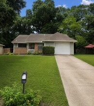 Building Photo - 114 Fairoaks Dr